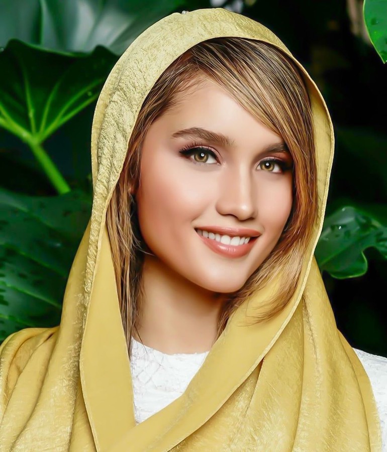 Ini 6 Artis Indonesia yang Masuk Nominasi 100 Wanita Tercantik di Dunia 2020